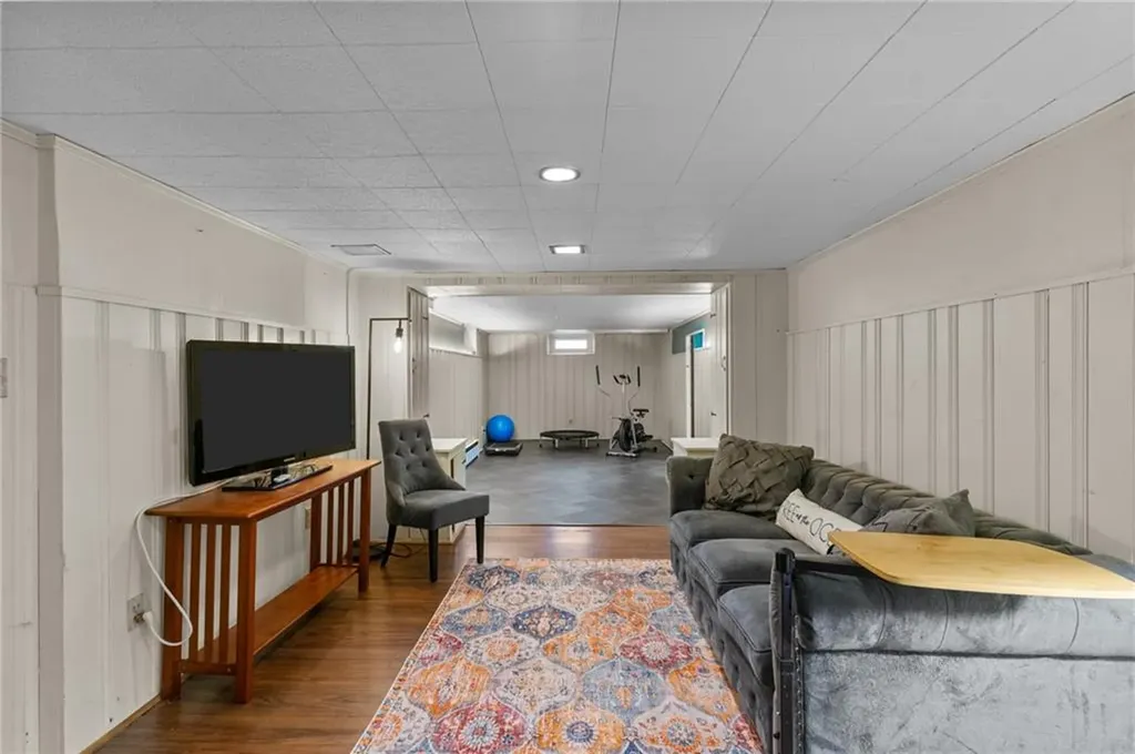 40 Missouri Drive Warwick RI 02886