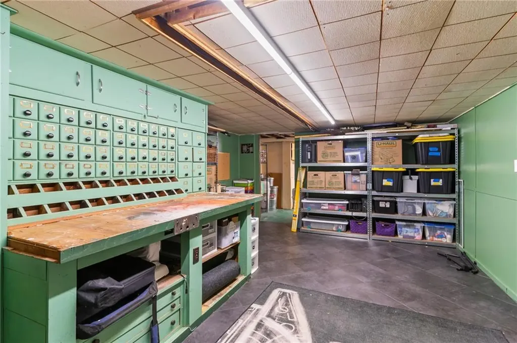 40 Missouri Drive Warwick RI 02886