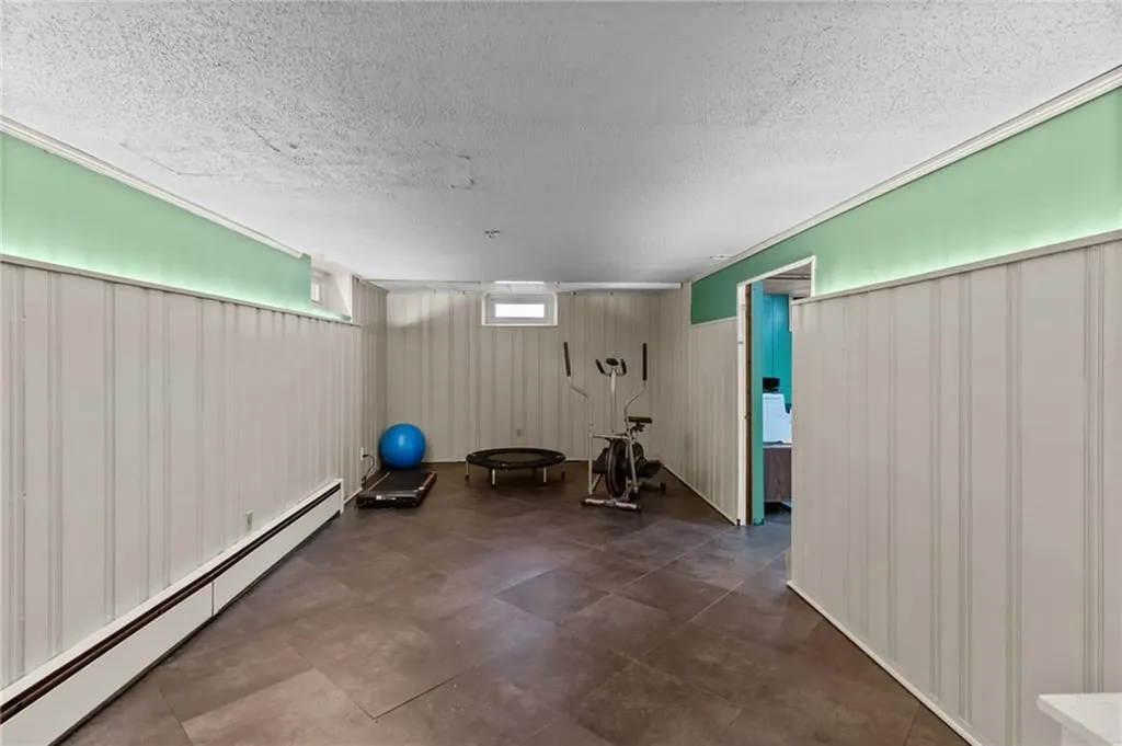 40 Missouri Drive Warwick RI 02886