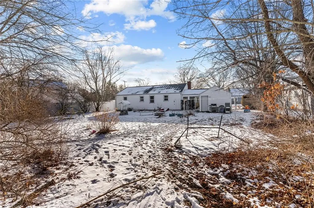 40 Missouri Drive Warwick RI 02886