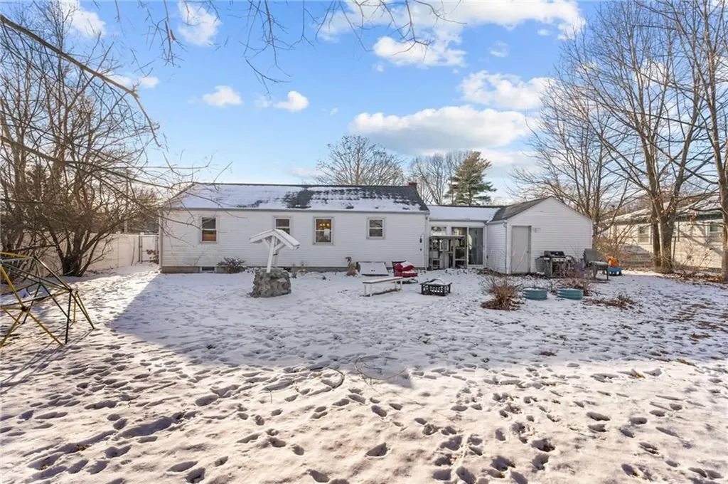 40 Missouri Drive Warwick RI 02886