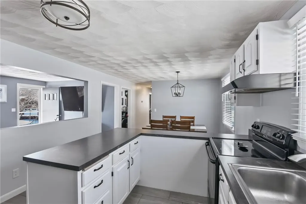 35 Brookdale Drive West Warwick RI 02893