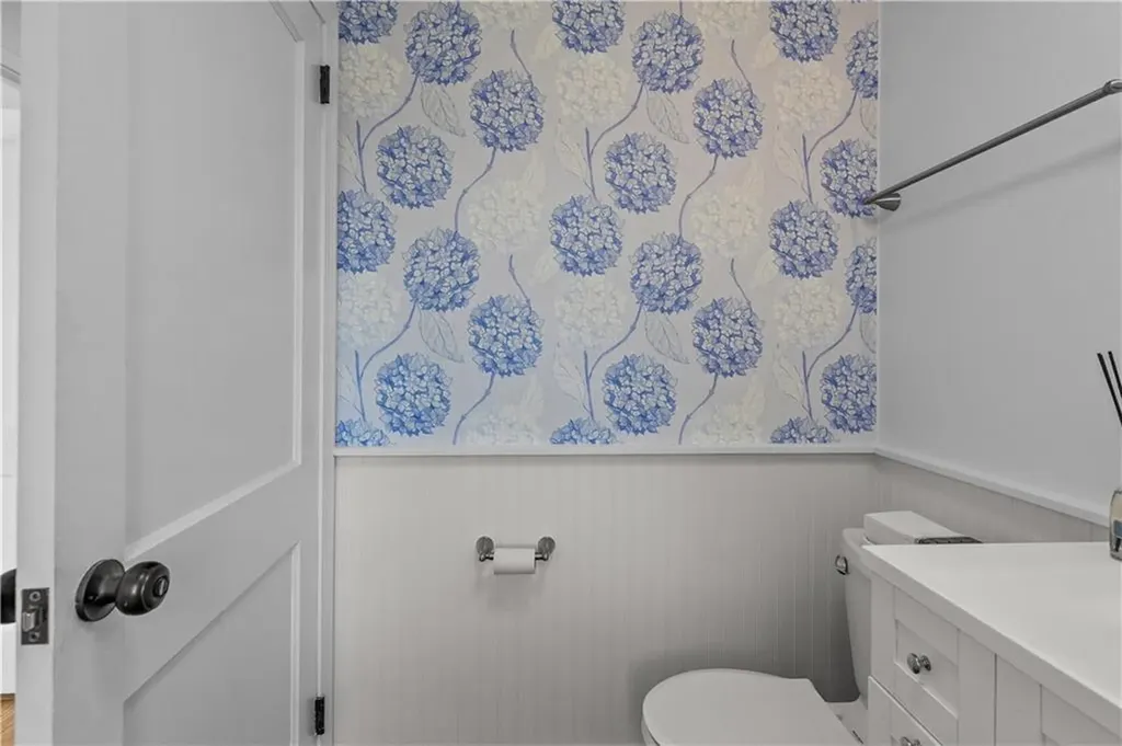 1625 East Main Road Portsmouth RI 02871