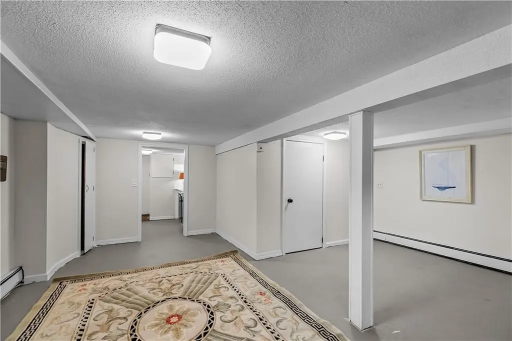 1625 East Main Road Portsmouth RI 02871