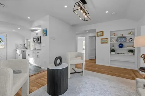 1625 East Main Road Portsmouth RI 02871