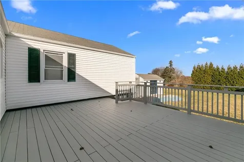 1625 East Main Road Portsmouth RI 02871