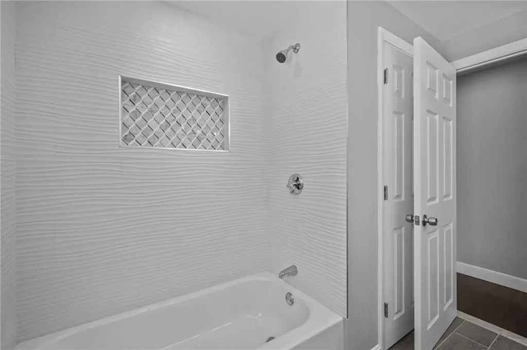 62 Old Spring Road Cranston RI 02920
