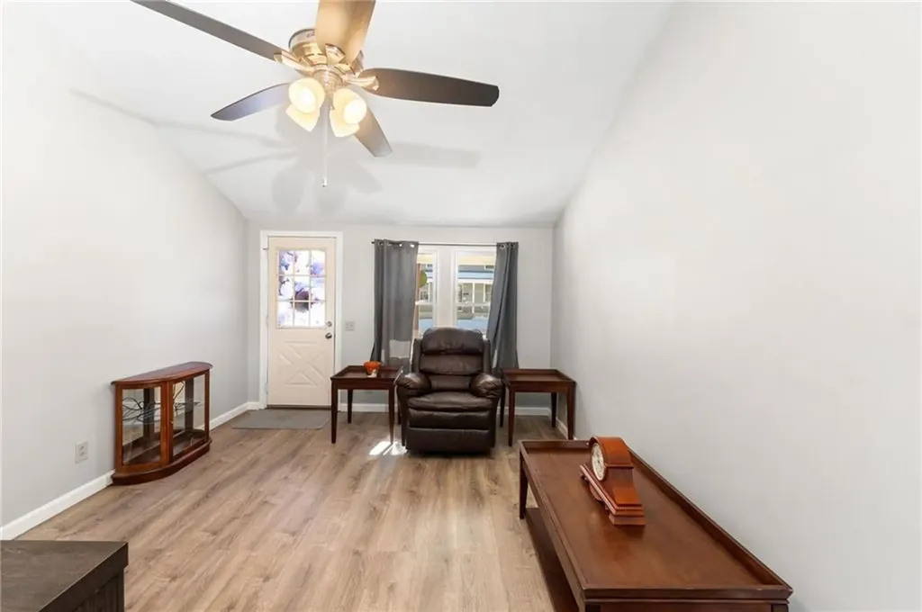 11 Perry Street Smithfield RI 02917