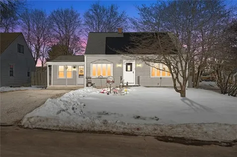 11 Perry Street Smithfield RI 02917