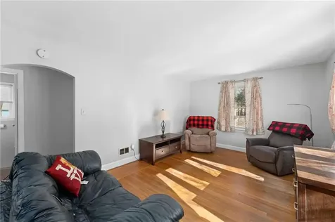 11 Perry Street Smithfield RI 02917