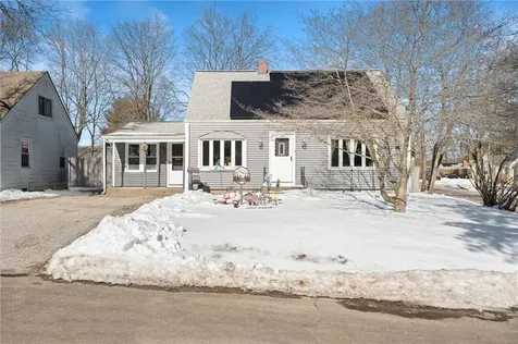 11 Perry Street Smithfield RI 02917