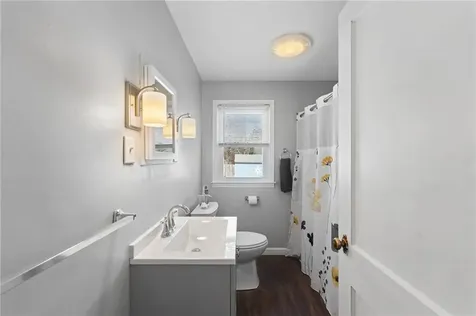 11 Perry Street Smithfield RI 02917