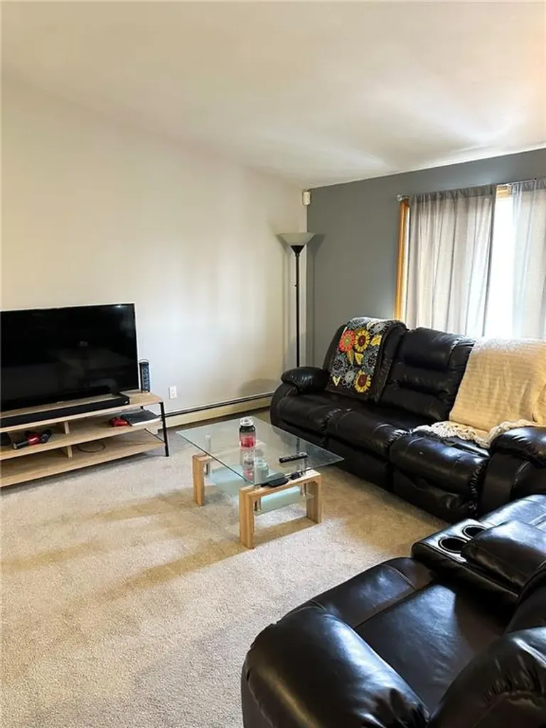 276 Woodward Road Providence RI 02904