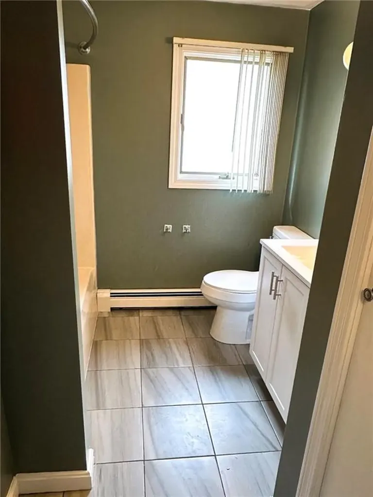 276 Woodward Road Providence RI 02904