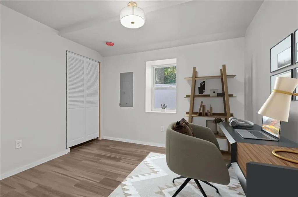 8 Queen Street Cranston RI 02920