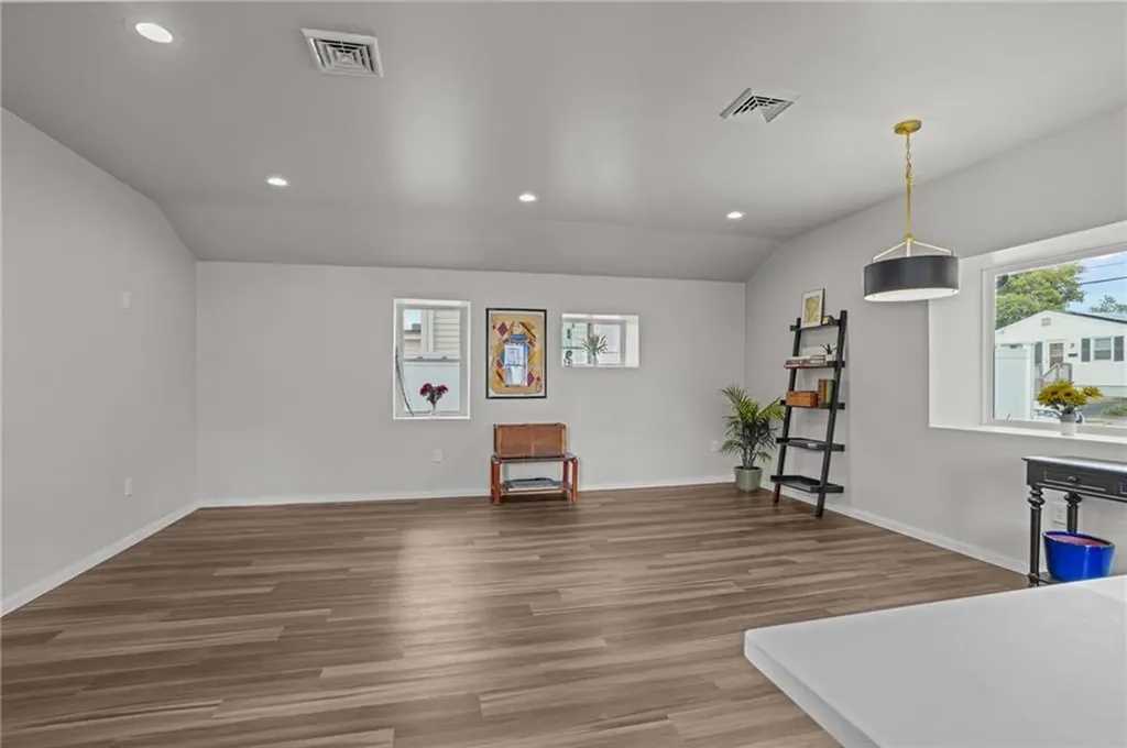 8 Queen Street Cranston RI 02920