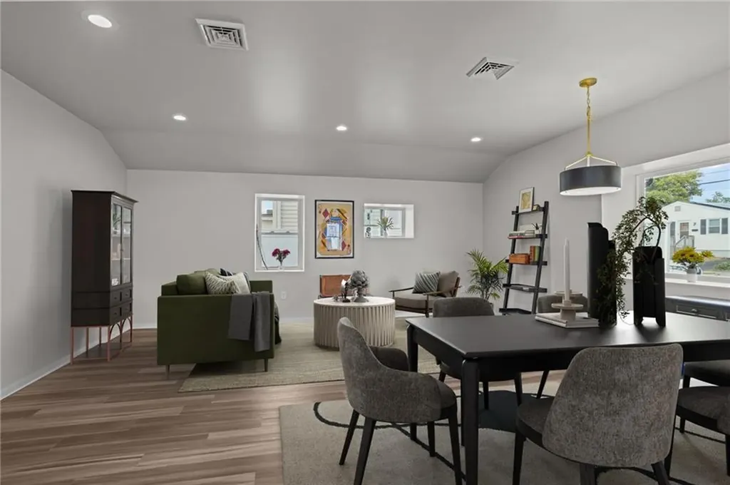 8 Queen Street Cranston RI 02920