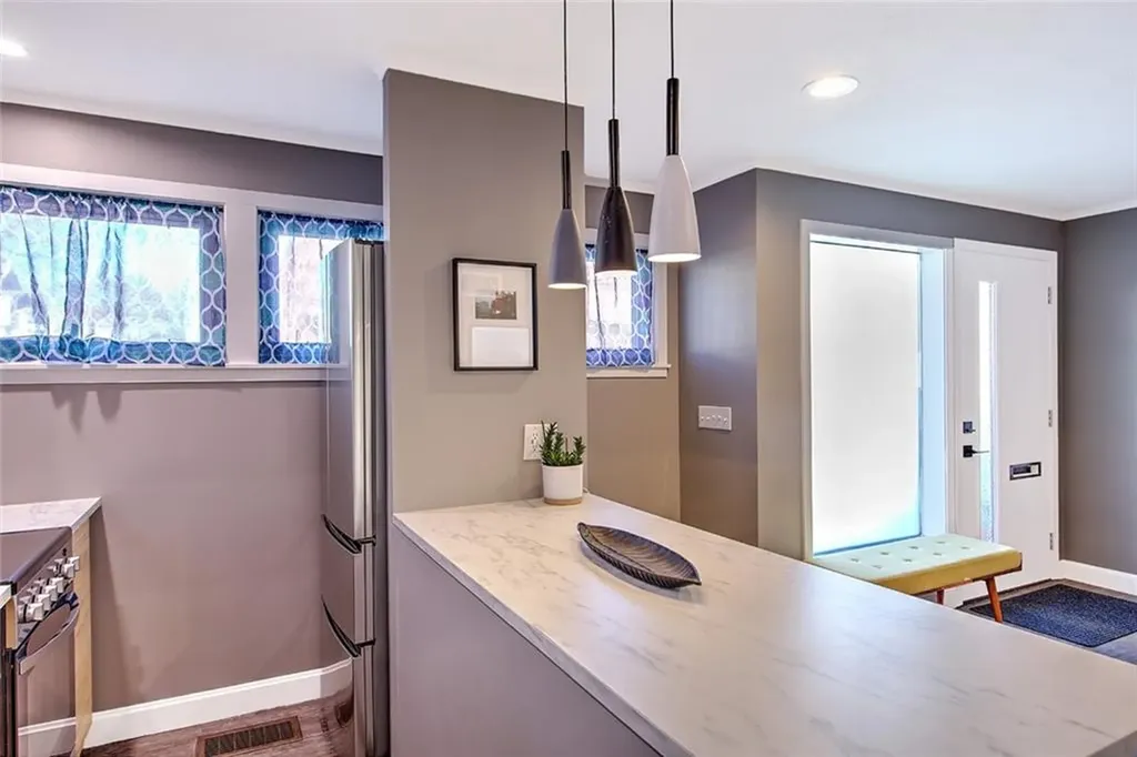 3220 Post Road Warwick RI 02886