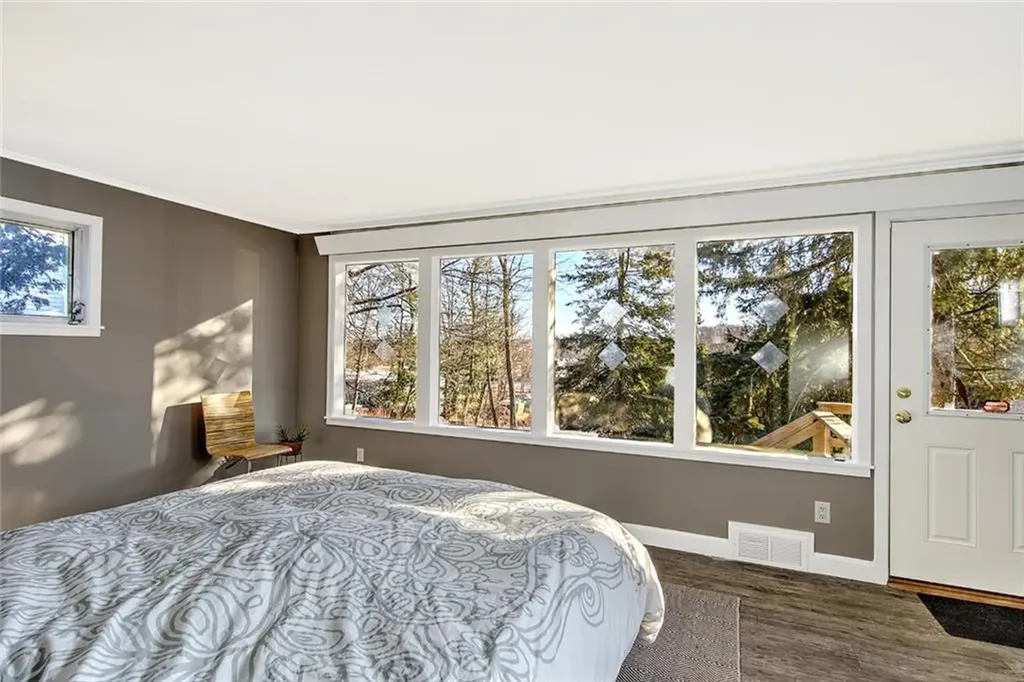 3220 Post Road Warwick RI 02886