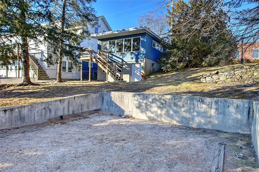 3220 Post Road Warwick RI 02886
