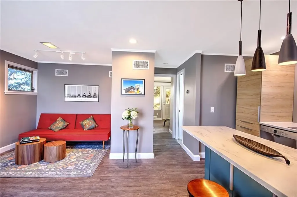 3220 Post Road Warwick RI 02886