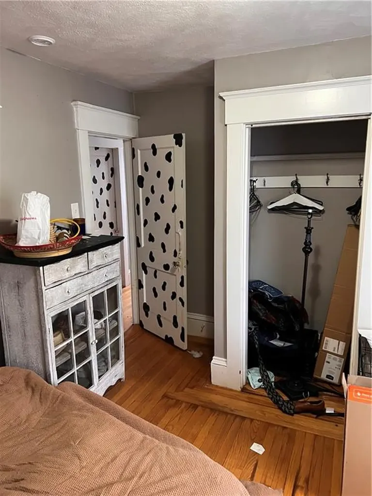 124 Auburn Street Cranston RI 02910