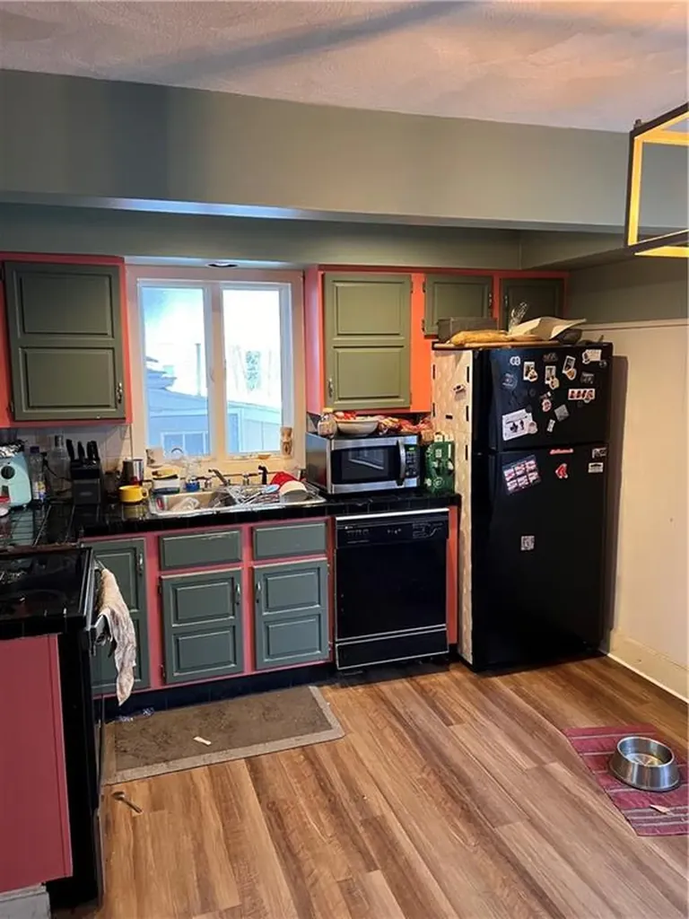 124 Auburn Street Cranston RI 02910