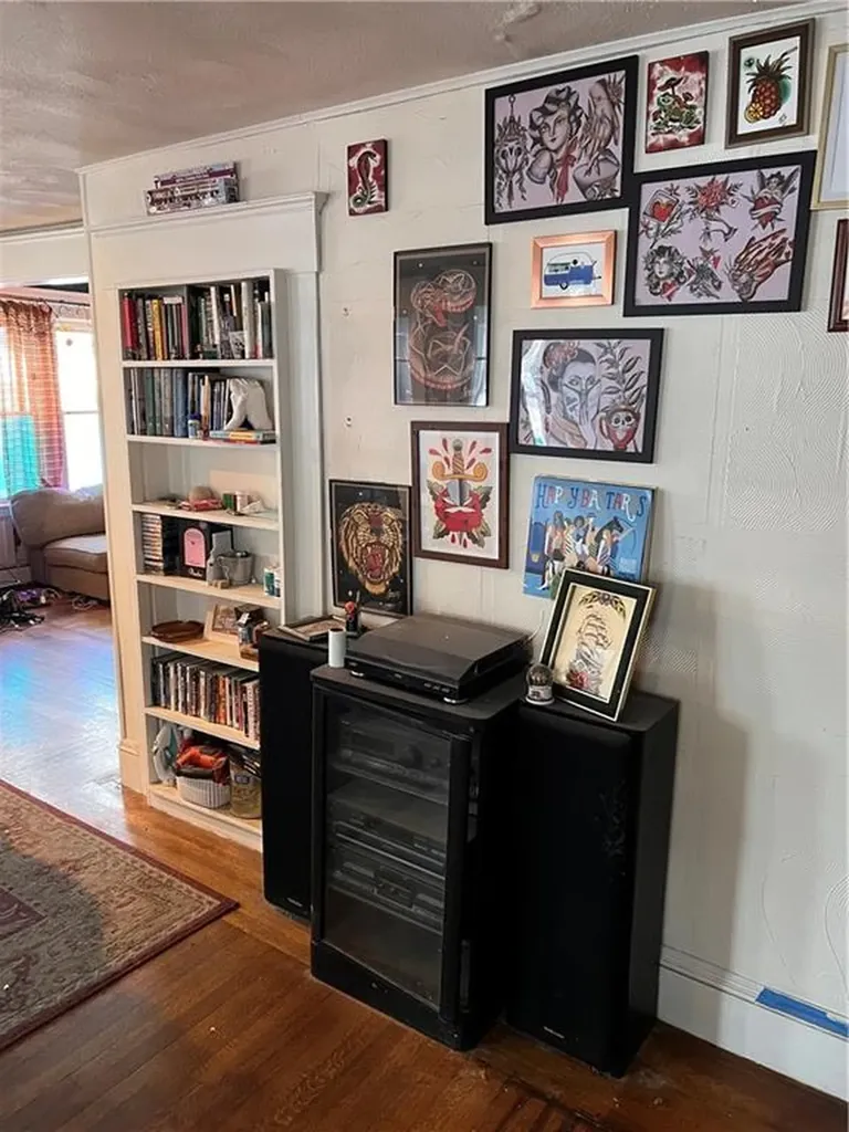 124 Auburn Street Cranston RI 02910