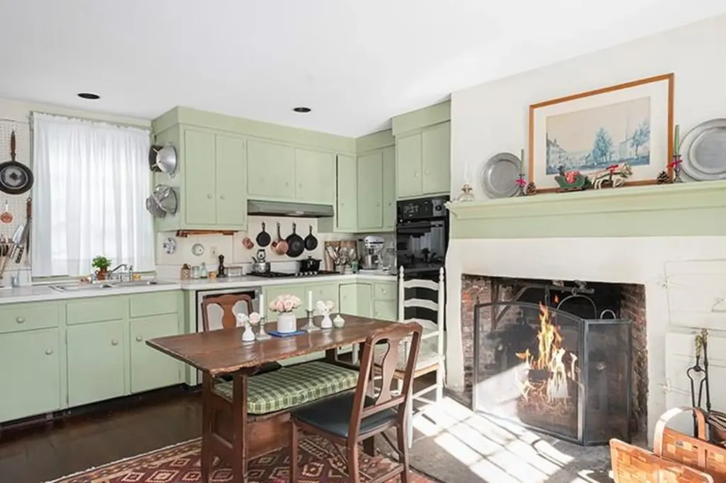 135 Benefit Street Providence RI 02906