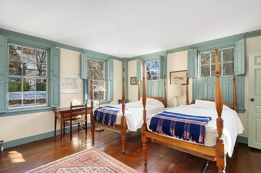 135 Benefit Street Providence RI 02906