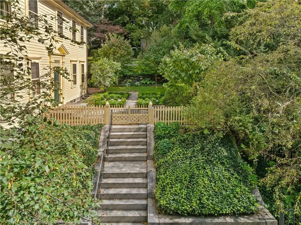 135 Benefit Street Providence RI 02906