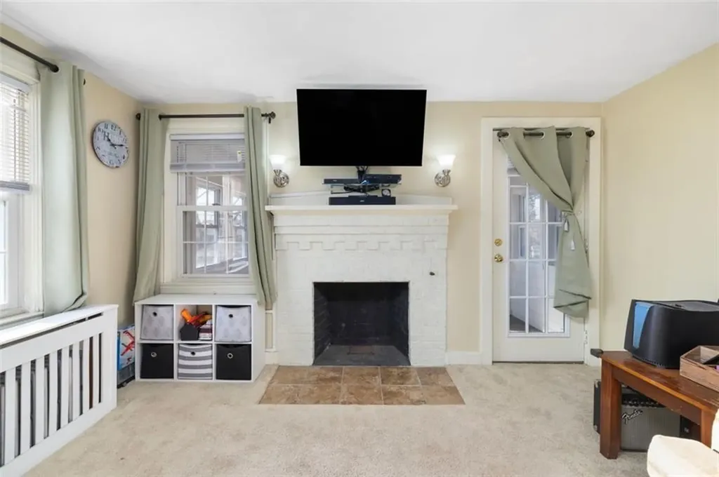 4 Marshall Avenue Cumberland RI 02864