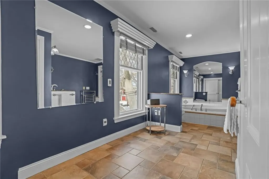 298 Rumstick Road Barrington RI 02806