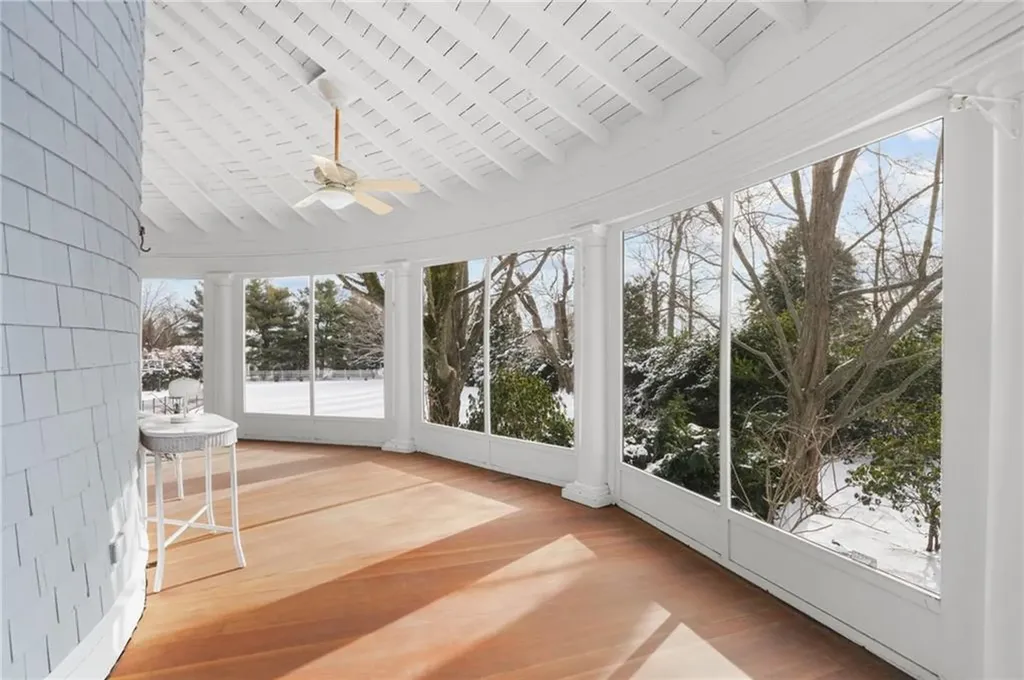 298 Rumstick Road Barrington RI 02806