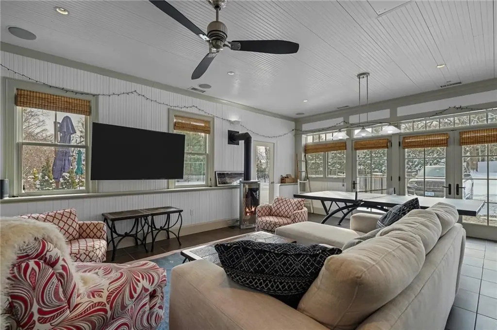 298 Rumstick Road Barrington RI 02806