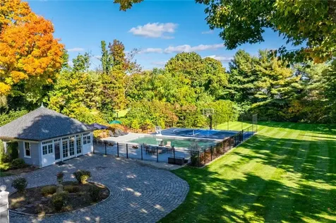 298 Rumstick Road Barrington RI 02806