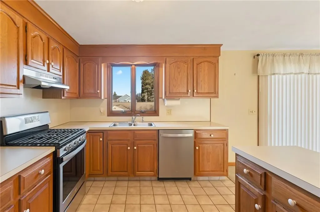 36 Vivian Avenue North Providence RI 02904