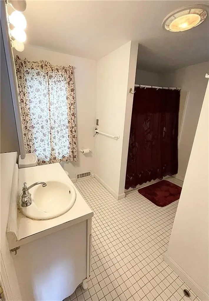 183 Lockwood Street West Warwick RI 02893