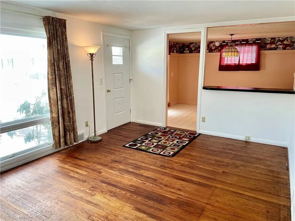 183 Lockwood Street West Warwick RI 02893