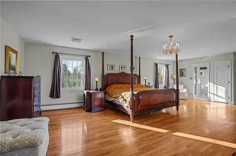 6 Strawberry Drive Barrington RI 02806