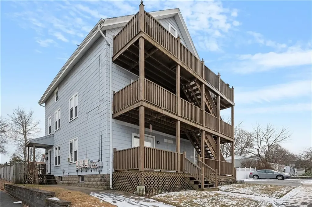 43 Rivulet Street Woonsocket RI 02895