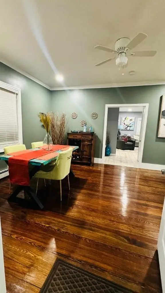 53 Royal Avenue Warwick RI 02889
