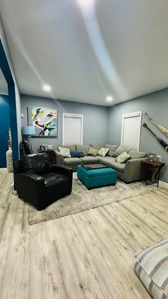 53 Royal Avenue Warwick RI 02889