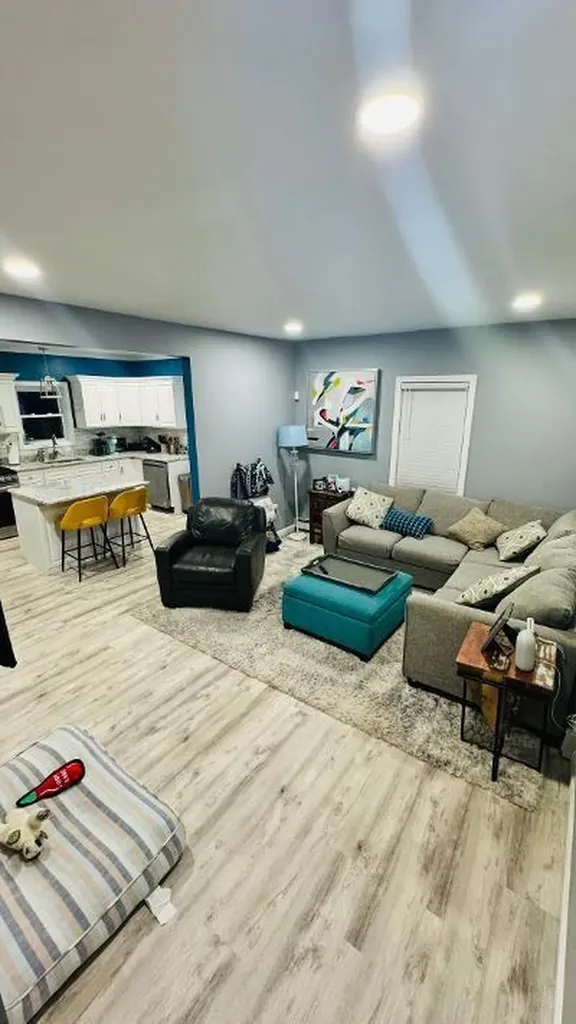53 Royal Avenue Warwick RI 02889