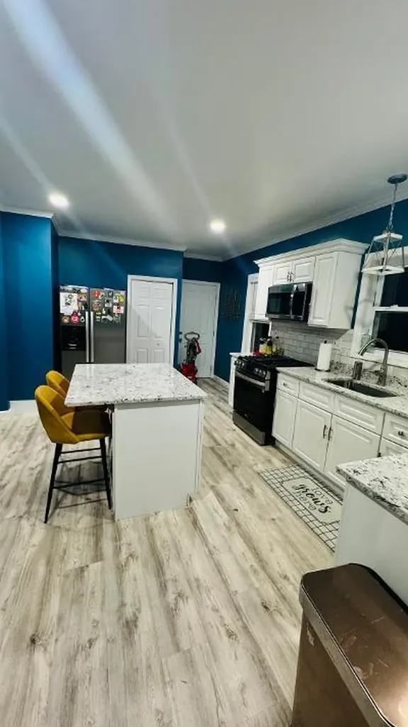53 Royal Avenue Warwick RI 02889