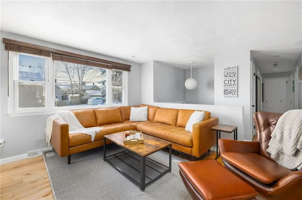 11 Cruise Street Warwick RI 02888