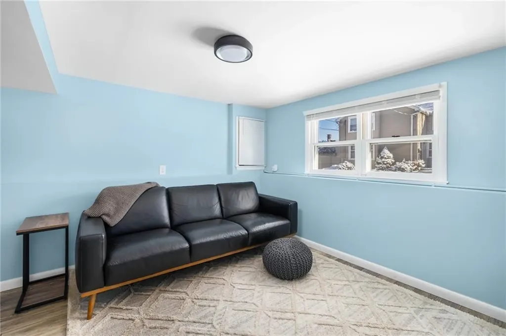11 Cruise Street Warwick RI 02888