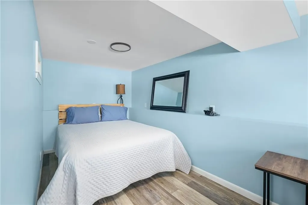 11 Cruise Street Warwick RI 02888