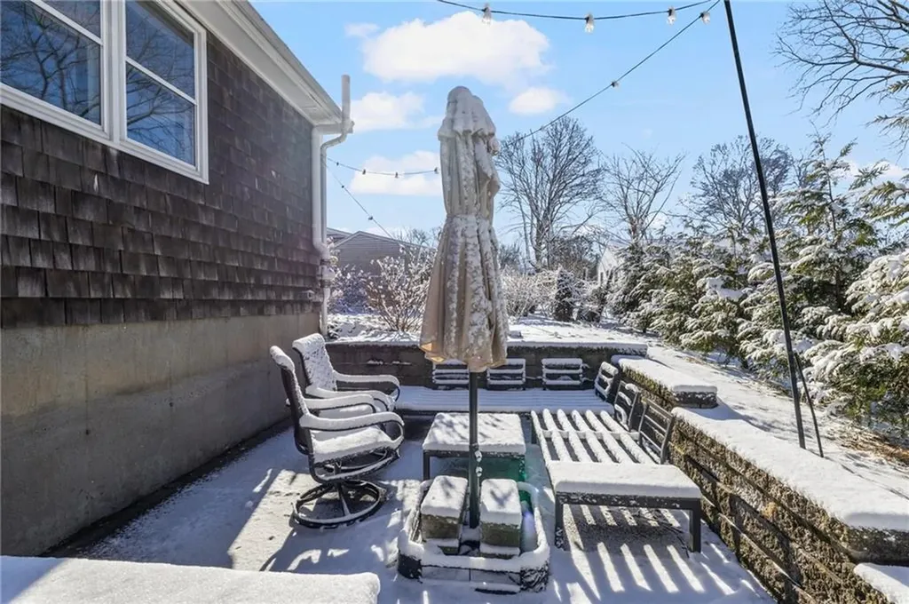 11 Cruise Street Warwick RI 02888