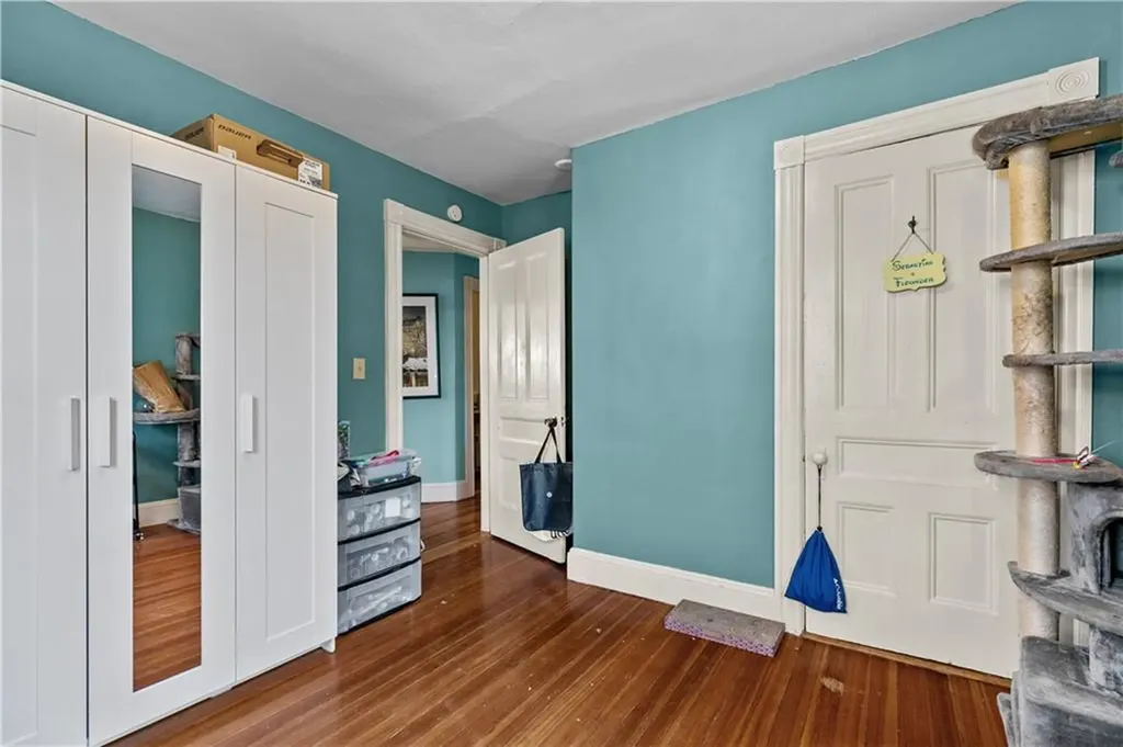 11 Dartmouth Street Newport RI 02840